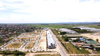 Hé lộ về 'ông lớn' Hoàng Thịnh Đạt muốn đầu tư 3.350 tỷ làm KCN Bắc Hồng Lĩnh Hé lộ về 'ông lớn' Hoàng Thịnh Đạt muốn đầu tư 3.350 tỷ làm KCN Bắc Hồng Lĩnh