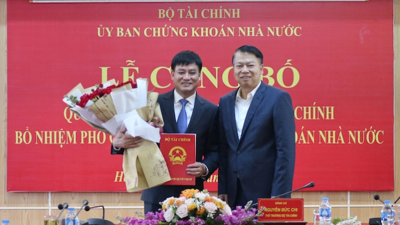 Ông Hoàng Văn Thu làm Phó chủ tịch Ủy ban Chứng khoán Nhà nước Ông Hoàng Văn Thu làm Phó chủ tịch Ủy ban Chứng khoán Nhà nước
