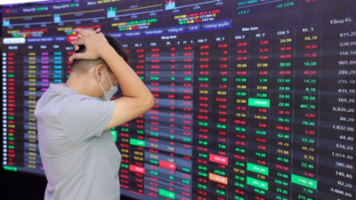 Đi ngược kỳ vọng của nhà đầu tư, VN-Index rớt gần 18 điểm với gần 1,3 tỷ USD khớp lệnh