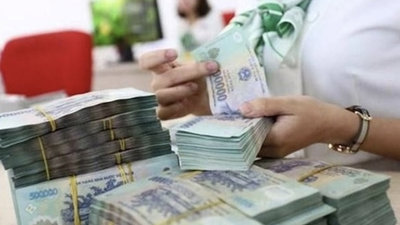 ‘Lãi suất tiết kiệm đã chạm đáy, đảo chiều tăng tới 1% vào cuối năm’