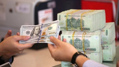 Tỷ giá USD tăng mạnh: Nhiều nước chọn tăng lãi suất, Việt Nam duy trì ở mức thấp