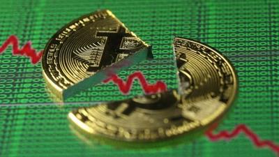Giá Bitcoin trượt dài, giảm 5% ở châu Á