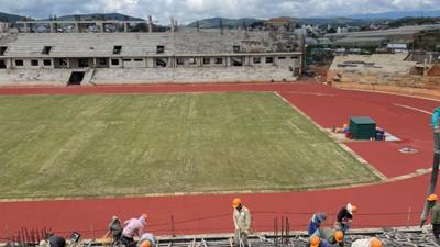 Sân vận động Đà Lạt xây gần 8 năm chưa xong:Giải thích