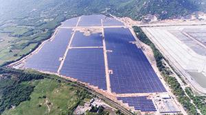 Nghệ An: Đầu tư 2 dự án điện mặt trời 7.800 tỷ đồng trên mặt hồ