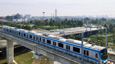 Sáng nay, đoàn tàu Metro số 1 chạy thử nghiệm toàn tuyến