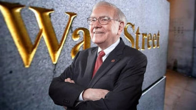 Tỷ phú Warren Buffett mạnh tay rót tiền vào lĩnh vực bất động sản và đưa ra lời khuyên quý hơn vàng