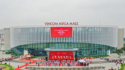 Vincom Retail (VRE) lãi ròng hơn 1.300 tỷ đồng trong quý III