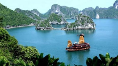 Lộ diện vịnh biển sẽ là điểm đến của du thuyền lớn nhất Việt Nam: Được ví đẹp 'ngang hàng' với Vịnh Hạ Long