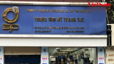 Giá vàng miếng SJC 'đổ đèo', rẻ ngang vàng nhẫn