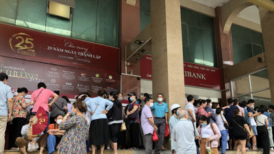 'Chợ' vàng miếng bùng phát: Chỉ cần nhắn tin, bao nhiêu cũng có