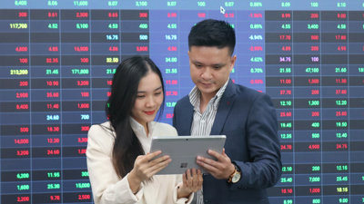 Khối ngoại bán ròng quá rát, VN-Index vẫn trụ vững nhờ nhóm phi tài chính