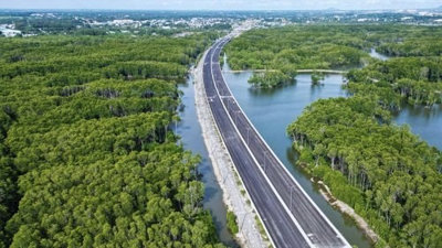 Tuyến cao tốc huyết mạch dài 57km đẹp bậc nhất Việt Nam đi qua 3 tỉnh, thành, 'chạy xuyên' rừng ngập mặn