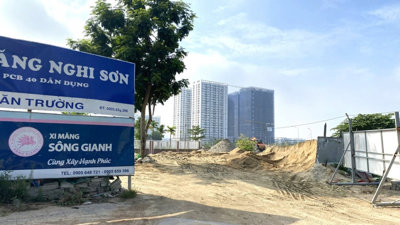 Cát xây dựng đắt chưa từng có: Trạm bê tông ‘đứng bánh’, dự án ‘đứng hình’ Cát xây dựng đắt chưa từng có: Trạm bê tông ‘đứng bánh’, dự án ‘đứng hình’