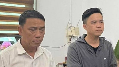 Hoà Bình: Gám đốc Công ty Phát Đạt bị bắt vì trốn thuế Hoà Bình: Gám đốc Công ty Phát Đạt bị bắt vì trốn thuế
