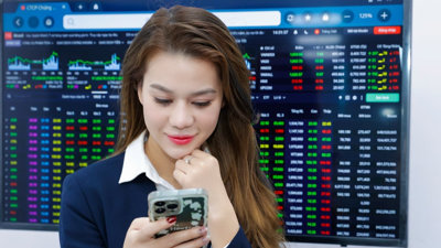 VN-Index tiệm cận ngưỡng 1.390, khối ngoại tất tay gom cổ phiếu Việt VN-Index tiệm cận ngưỡng 1.390, khối ngoại tất tay gom cổ phiếu Việt