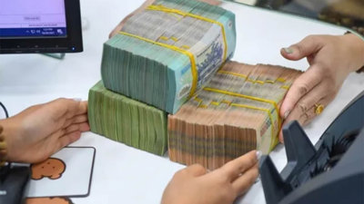 Dòng tiền đổ vào bất động sản: Trái phiếu thu hẹp, tín dụng bứt tốc Dòng tiền đổ vào bất động sản: Trái phiếu thu hẹp, tín dụng bứt tốc