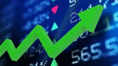 VN-Index áp sát mốc 1.700 điểm nhờ lực kéo mạnh từ nhóm blue-chips VN-Index áp sát mốc 1.700 điểm nhờ lực kéo mạnh từ nhóm blue-chips