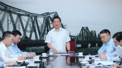 Phó thủ tướng: Lập sàn vàng, tăng cường quản lý hóa đơn, thuế khi mua bán vàng Phó thủ tướng: Lập sàn vàng, tăng cường quản lý hóa đơn, thuế khi mua bán vàng