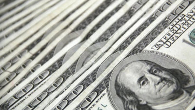 Giá USD xuống thấp nhất 4 năm so với euro Giá USD xuống thấp nhất 4 năm so với euro
