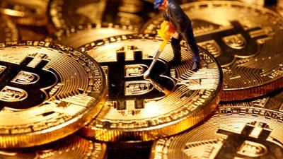 Bitcoin lần đầu tiên vượt ngưỡng 30.000 đô la