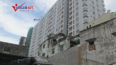 Thảm họa chung cư: Thi công ngổn ngang đã “lùa” dân vào ở