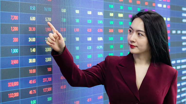 Sự trở lại của 'cổ phiếu chu kỳ'