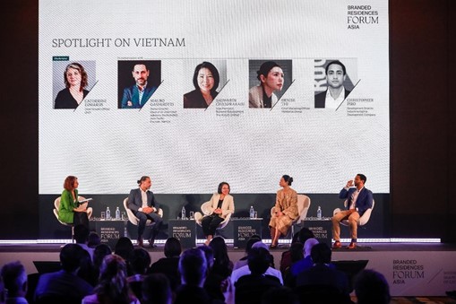 Bà Thi Anh Đào, Giám đốc khối Marketing Masterise Group, chi sẻ về định hướng mở rộng khái niệm “branded residences” tại Branded Residences Forum Asia 2025 Bà Thi Anh Đào, Giám đốc khối Marketing Masterise Group, chi sẻ về định hướng mở rộng khái niệm “branded residences” tại Branded Residences Forum Asia 2025 