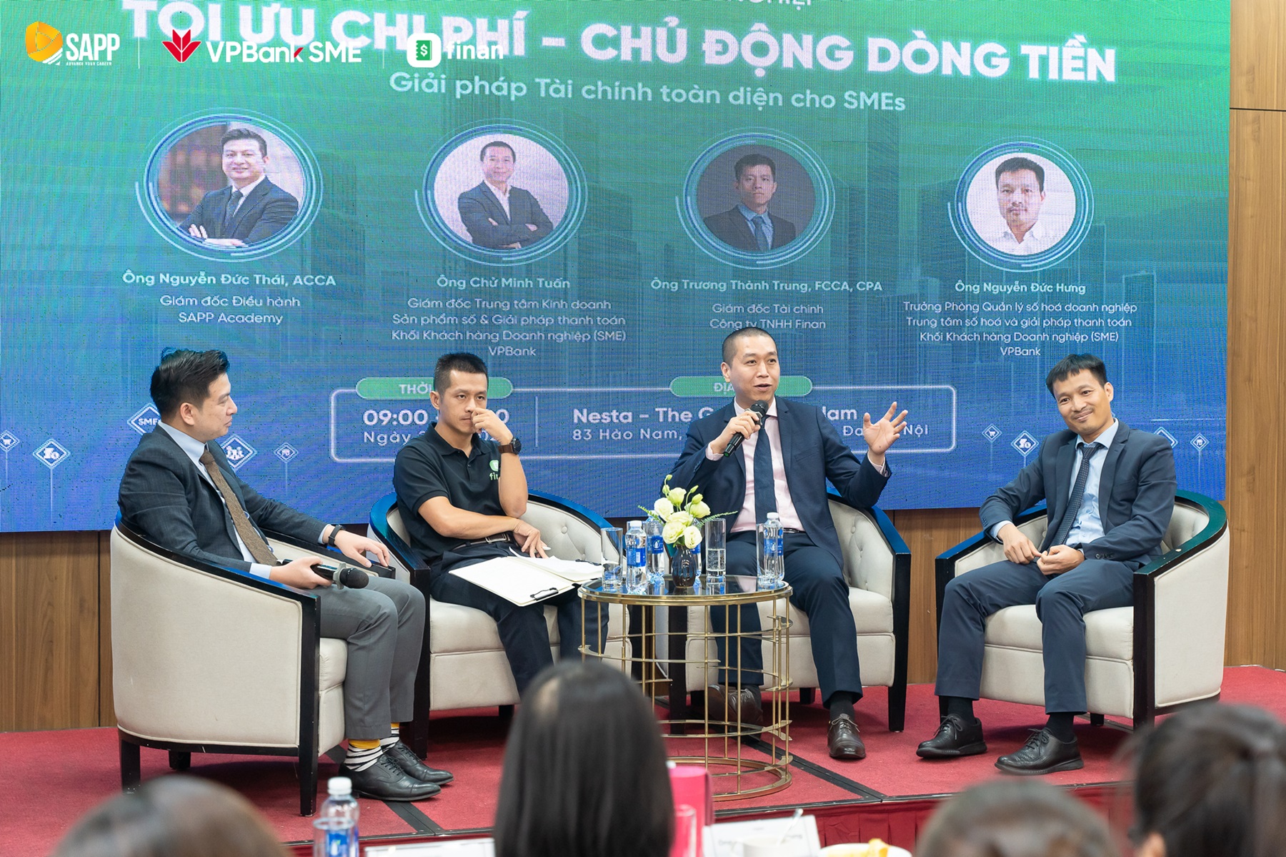 Tọa đàm “Tối ưu chi phí, chủ động dòng tiền - Giải pháp Tài chính toàn diện cho SME” Tọa đàm “Tối ưu chi phí, chủ động dòng tiền - Giải pháp Tài chính toàn diện cho SME” 