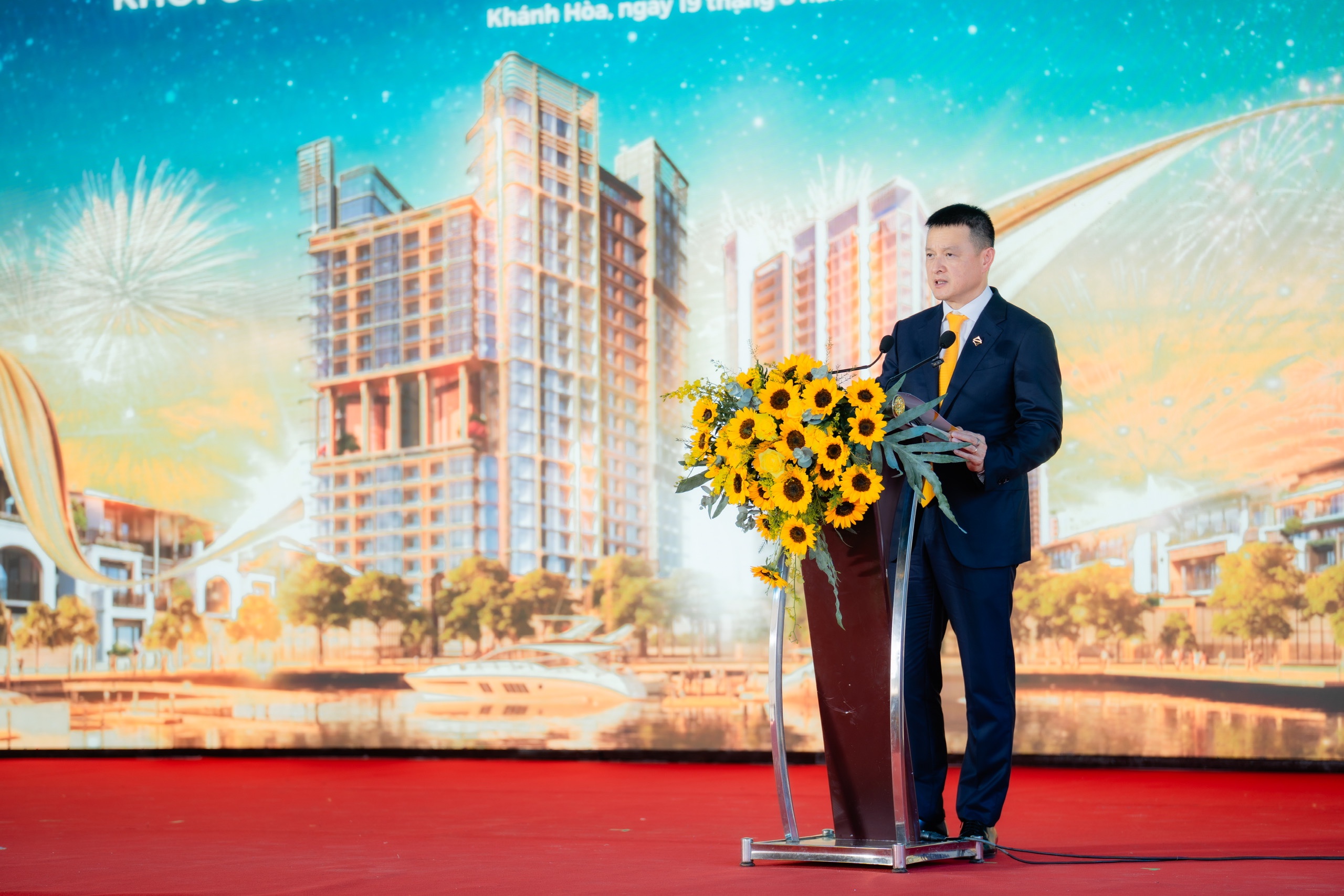 Ông Đặng Minh Trường – Chủ tịch HĐQT Tập đoàn Sun Group phát biểu tại lễ khởi công dự án Khu đô thị hỗn hợp Nha Trang Ông Đặng Minh Trường – Chủ tịch HĐQT Tập đoàn Sun Group phát biểu tại lễ khởi công dự án Khu đô thị hỗn hợp Nha Trang 
