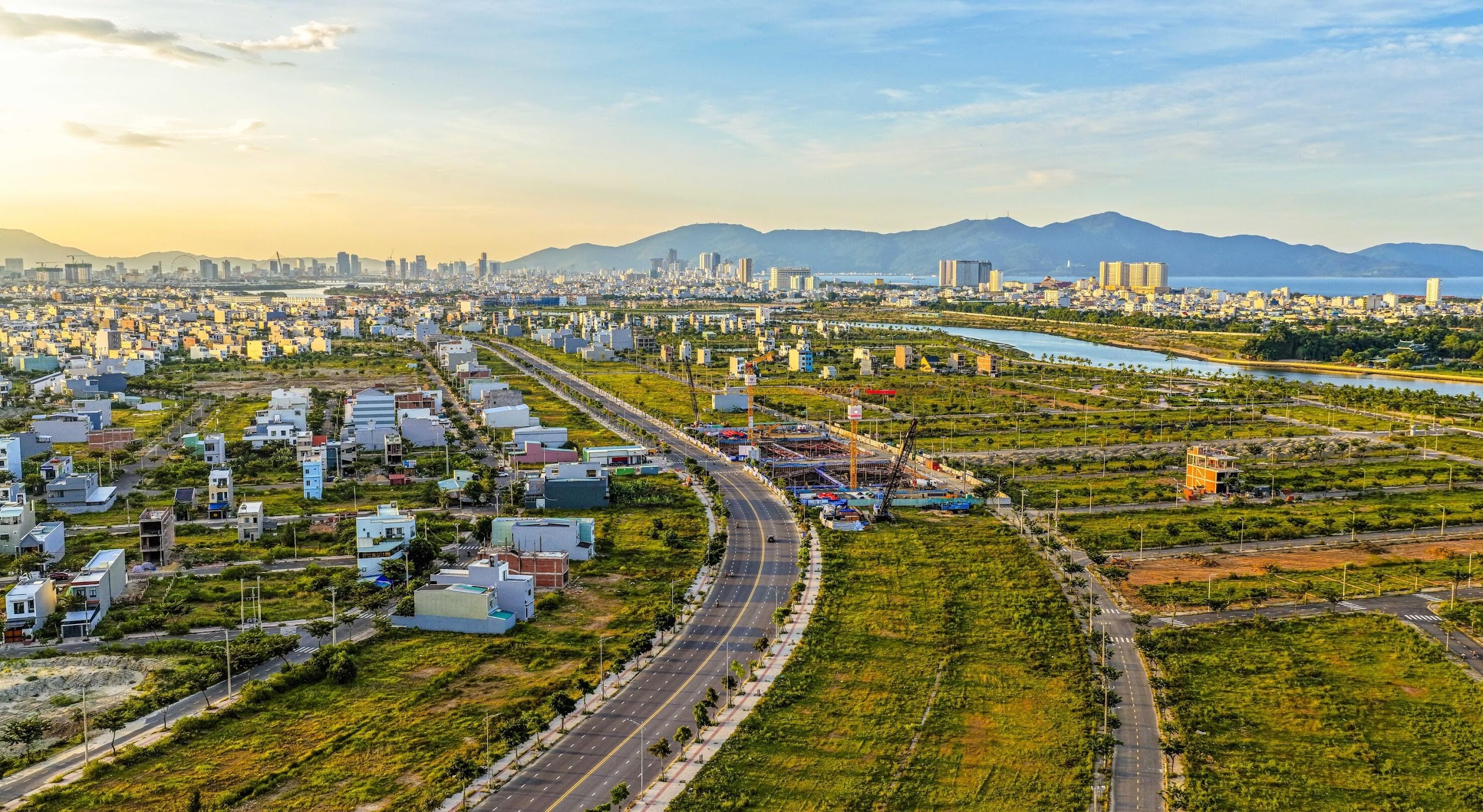 Đại công viên ven sông và loạt tiện ích đẩy giá trị đất nền Nam Hòa Xuân - Ảnh 6 Đại công viên ven sông và loạt tiện ích đẩy giá trị đất nền Nam Hòa Xuân - Ảnh 6