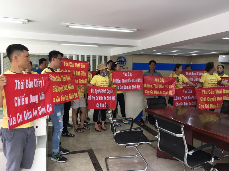 Khách hàng dự án Asa Light nhiều lần kéo đến Công ty Thái Bảo đòi nhà Khách hàng dự án Asa Light nhiều lần kéo đến Công ty Thái Bảo đòi nhà 