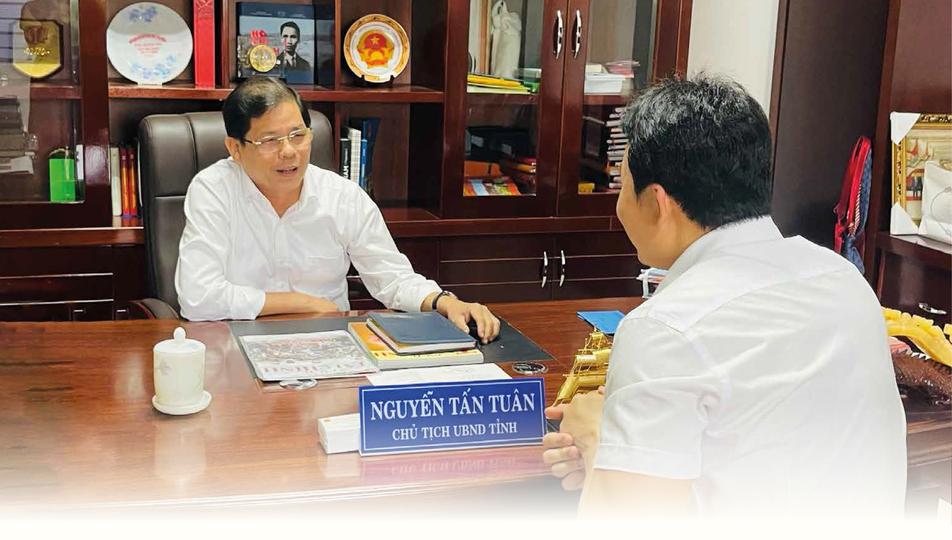 Chủ tịch tỉnh Khánh Hòa: Ưu tiên thu hút nhà đầu tư chiến lược vào Khu kinh tế Vân Phong - Ảnh 9