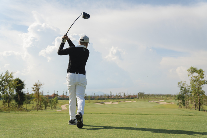 Trải nghiệm tại cụm sân golf PGA 36 hố độc quyền trong tour khám phá “1 hành trình – 2 điểm đến. Trải nghiệm tại cụm sân golf PGA 36 hố độc quyền trong tour khám phá “1 hành trình – 2 điểm đến.