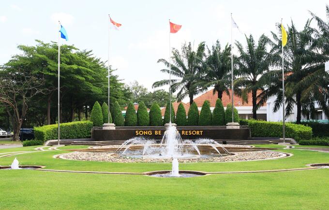 Sông Bé Golf Resort thuộc sở hữu 100% của Protrade. Sông Bé Golf Resort thuộc sở hữu 100% của Protrade.