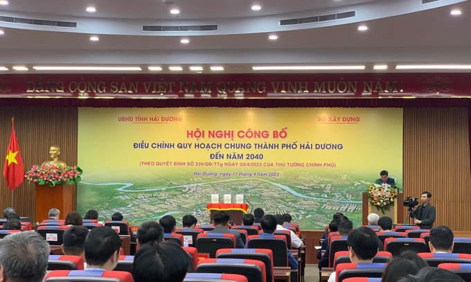 Toàn cảnh hội nghị công bố điều chỉnh quy hoạch chung TP.Hải Dương đến năm 2040. Toàn cảnh hội nghị công bố điều chỉnh quy hoạch chung TP.Hải Dương đến năm 2040.