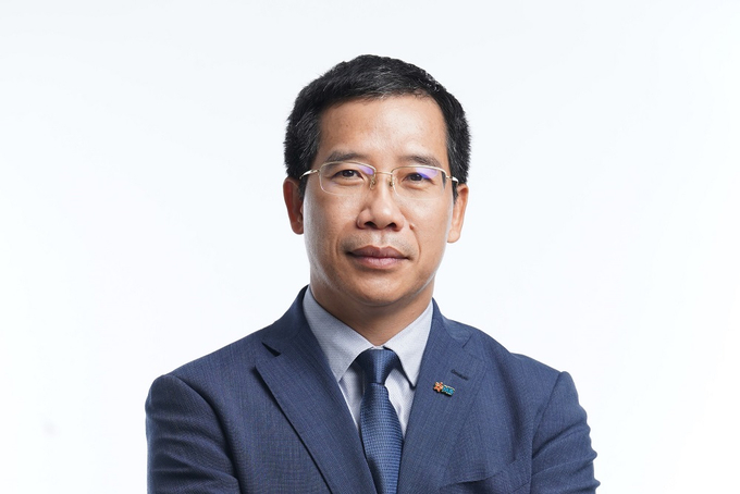 Là một lãnh đạo với tư duy đổi mới sáng tạo, trên cương vị mới, ông Lưu Trung Thái sẵn sàng kế tục thực hiện sứ mệnh dẫn dắt MB hiện thực hóa tầm nhìn “Trở thành doanh nghiệp số, tập đoàn tài chính dẫn đầu”. Là một lãnh đạo với tư duy đổi mới sáng tạo, trên cương vị mới, ông Lưu Trung Thái sẵn sàng kế tục thực hiện sứ mệnh dẫn dắt MB hiện thực hóa tầm nhìn “Trở thành doanh nghiệp số, tập đoàn tài chính dẫn đầu”. 