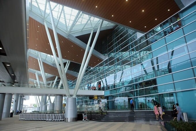 Nhà ga quốc tế đầu tiên và duy nhất của Việt Nam được xếp hạng 4 sao, rộng 21.000 m2, có cả phòng cầu nguyện - Ảnh 1 Nhà ga quốc tế đầu tiên và duy nhất của Việt Nam được xếp hạng 4 sao, rộng 21.000 m2, có cả phòng cầu nguyện - Ảnh 1