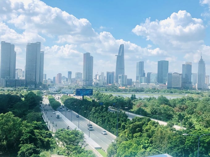 TP. HCM dự kiến phát triển 28 dự án tăng trưởng xanh với tổng vốn gần 160.000 tỷ TP. HCM dự kiến phát triển 28 dự án tăng trưởng xanh với tổng vốn gần 160.000 tỷ 