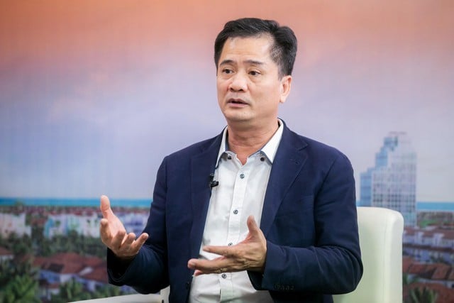 Ông Nguyễn Văn Đính, Chủ tịch Hội Môi giới Bất động sản Việt Nam Ông Nguyễn Văn Đính, Chủ tịch Hội Môi giới Bất động sản Việt Nam 