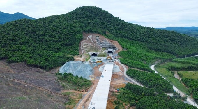 Đại công trường hầm đường bộ xuyên núi duy nhất trên cao tốc Bắc – Nam qua tỉnh Hà Tĩnh - Ảnh 1 Đại công trường hầm đường bộ xuyên núi duy nhất trên cao tốc Bắc – Nam qua tỉnh Hà Tĩnh - Ảnh 1