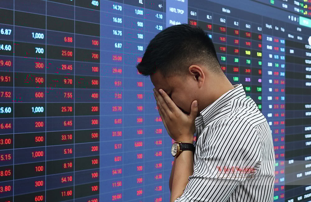 Tài khoản hao hụt chóng mặt, nhà đầu tư nên làm gì? - Ảnh 1 Tài khoản hao hụt chóng mặt, nhà đầu tư nên làm gì? - Ảnh 1