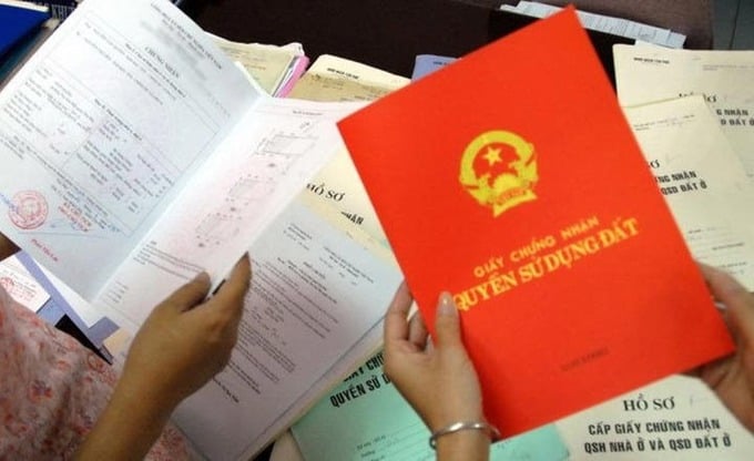 Thời gian cấp sổ đỏ lần đầu sẽ được rút gọn từ tháng 8. Ảnh minh họa Thời gian cấp sổ đỏ lần đầu sẽ được rút gọn từ tháng 8. Ảnh minh họa