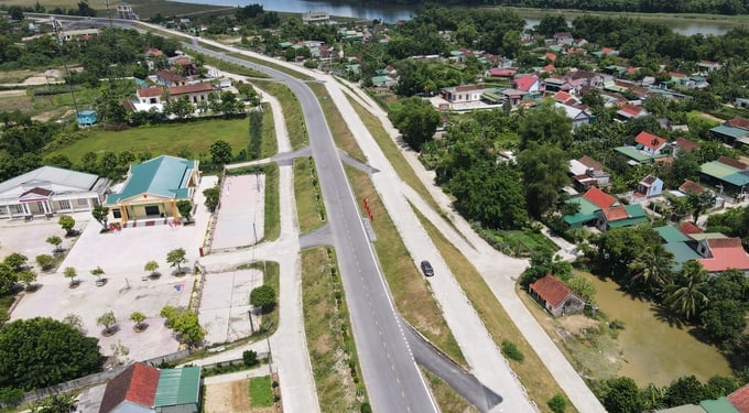 90 năm qua, tuyến đê La Giang đã bảo vệ an toàn cho hơn 300.000 người dân (Ảnh: Internet) 90 năm qua, tuyến đê La Giang đã bảo vệ an toàn cho hơn 300.000 người dân (Ảnh: Internet) 