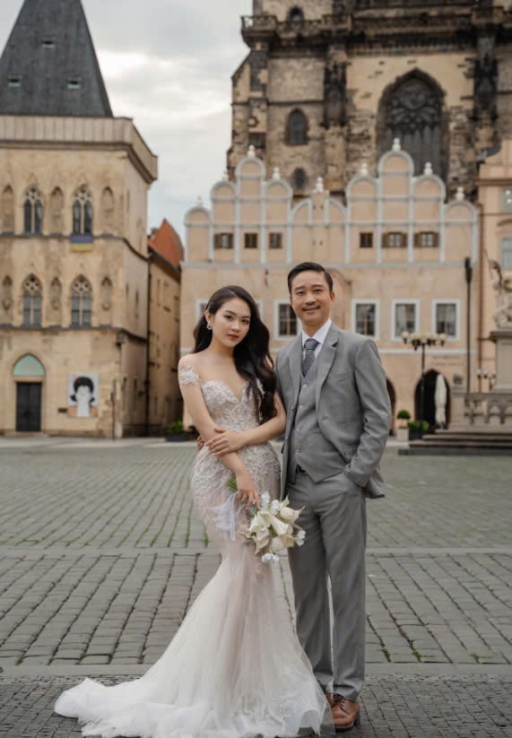 Hoa hậu Nguyễn Mai Anh và chồng (nguồn ảnh: Internet) Hoa hậu Nguyễn Mai Anh và chồng (nguồn ảnh: Internet) 