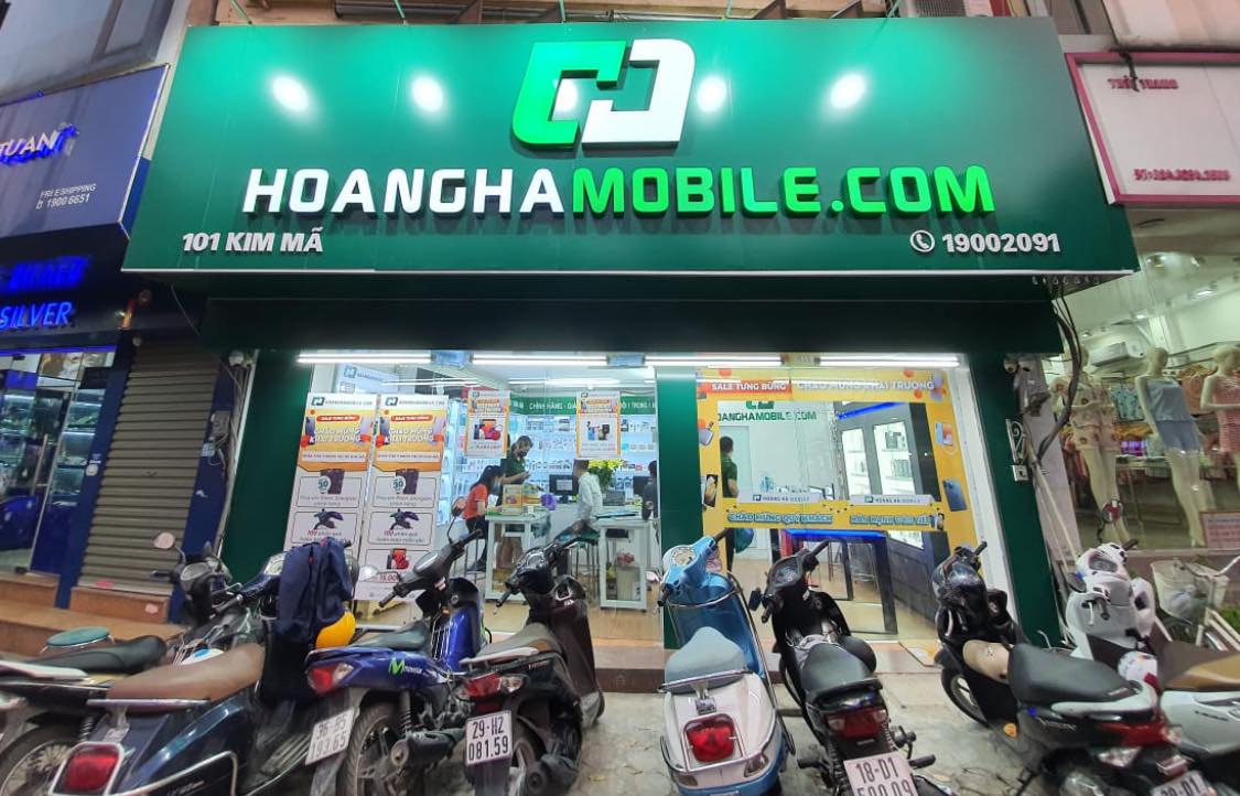 Hoàng Hà Mobile đang sở hữu chuỗi cửa hàng bán lẻ với mạng lưới hơn 128 chi nhánh phủ khắp cả nước Hoàng Hà Mobile đang sở hữu chuỗi cửa hàng bán lẻ với mạng lưới hơn 128 chi nhánh phủ khắp cả nước 