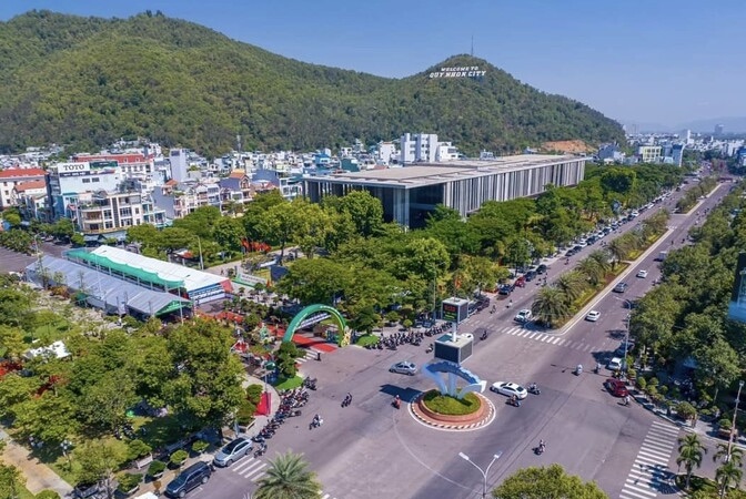 Loạt dự án nhà ở tại Bình Định chưa đủ điều kiện mở bán. Loạt dự án nhà ở tại Bình Định chưa đủ điều kiện mở bán.