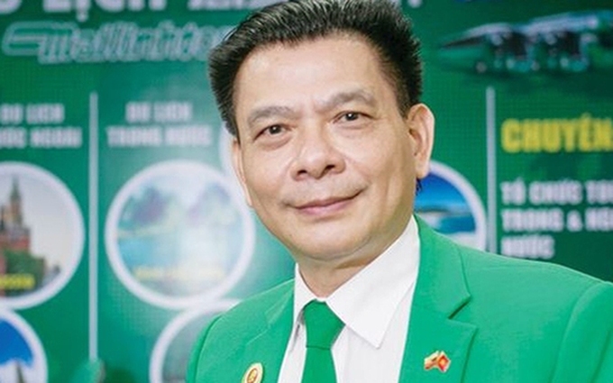 Chủ tịch Tập đoàn Mai Linh, ông Hồ Huy từng bị tạm hoãn xuất cảnh vì nợ thuế. Chủ tịch Tập đoàn Mai Linh, ông Hồ Huy từng bị tạm hoãn xuất cảnh vì nợ thuế.
