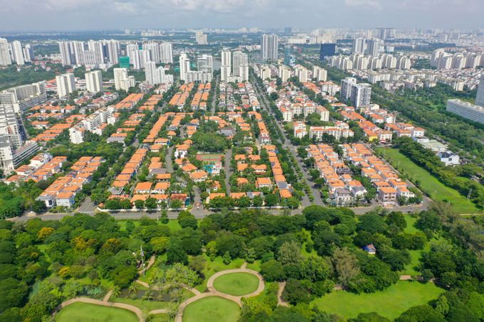 Khu đô thị Phú Mỹ Hưng nhìn từ trên cao. Khu đô thị Phú Mỹ Hưng nhìn từ trên cao.