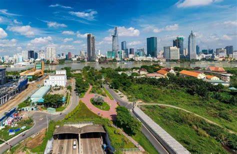 Chủ tịch Tp.HCM kêu gọi doanh nghiệp nhà nước trả lại nhà đất bỏ hoang. Chủ tịch Tp.HCM kêu gọi doanh nghiệp nhà nước trả lại nhà đất bỏ hoang.