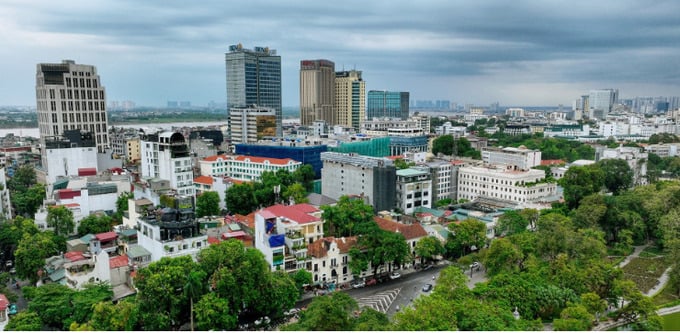 Khu vực dự kiếm xây dựng quảng trường phía Đông hồ Hoàn Kiếm. Ảnh: Vietnamnet. Khu vực dự kiếm xây dựng quảng trường phía Đông hồ Hoàn Kiếm. Ảnh: Vietnamnet.